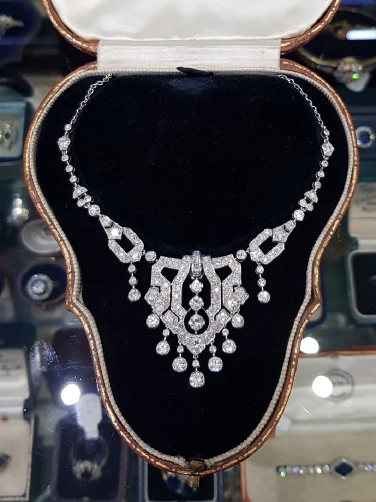 Elegant Flora Art Deco Diamond Necklace in 18KT Rose Gold
