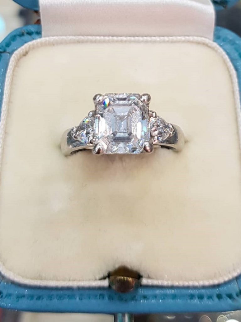 3 Carat Square Emerald Cut Diamond Vintaage Engagement Ring 3.03ct K/SI1 GIA