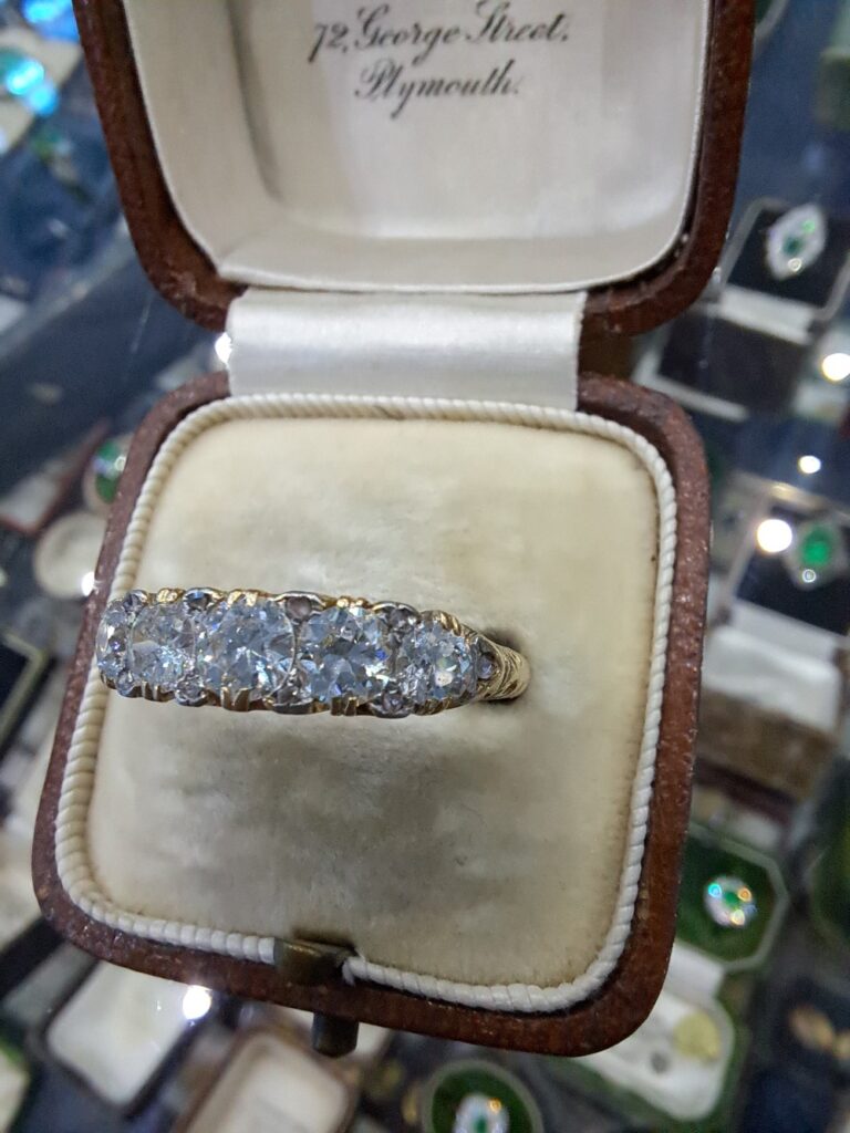 Prettily Victorian five-stone diamond ring – Delphi Antiques (Dublin)